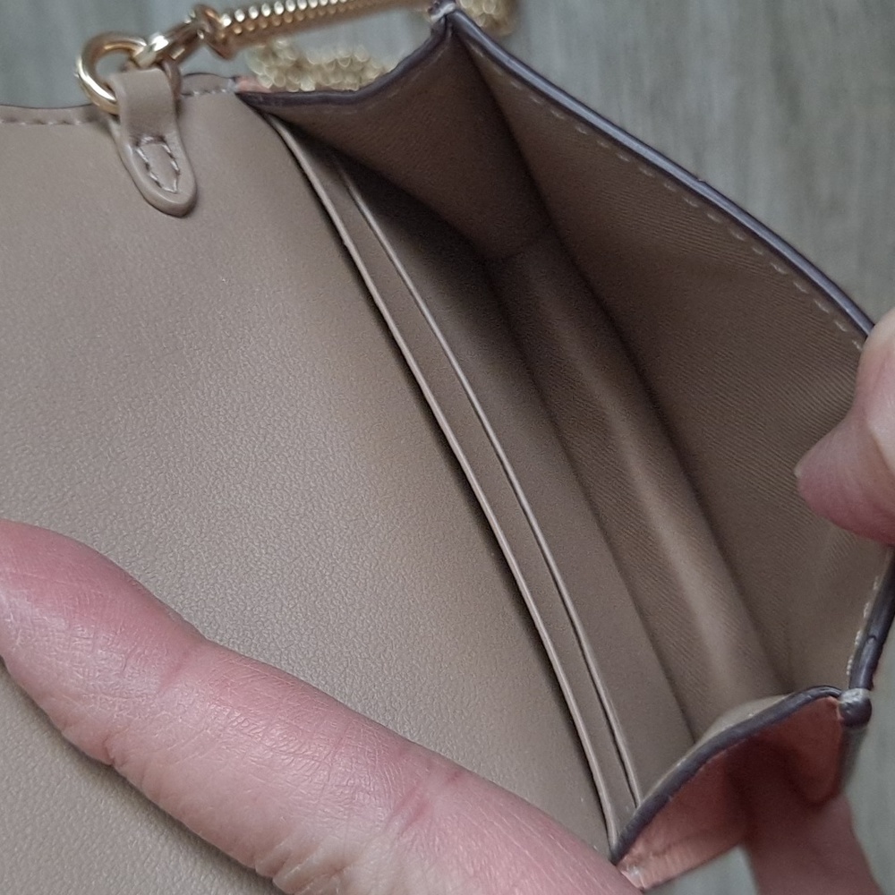 Coach pink wallet on chain - Picture 10 of 16